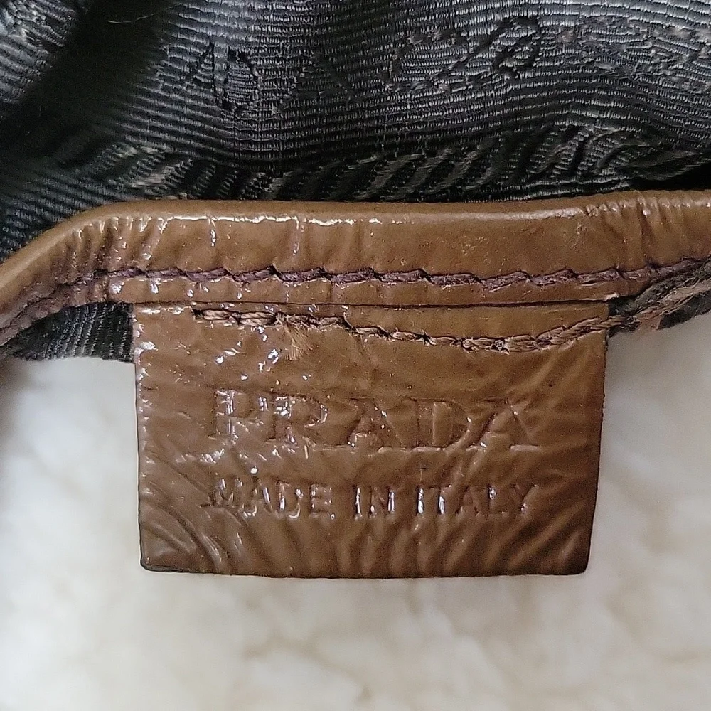 Prada Olive Ombre Vernice Crinkle Patent Leather Shoulder Tote comes with COA - Picture 11 of 11